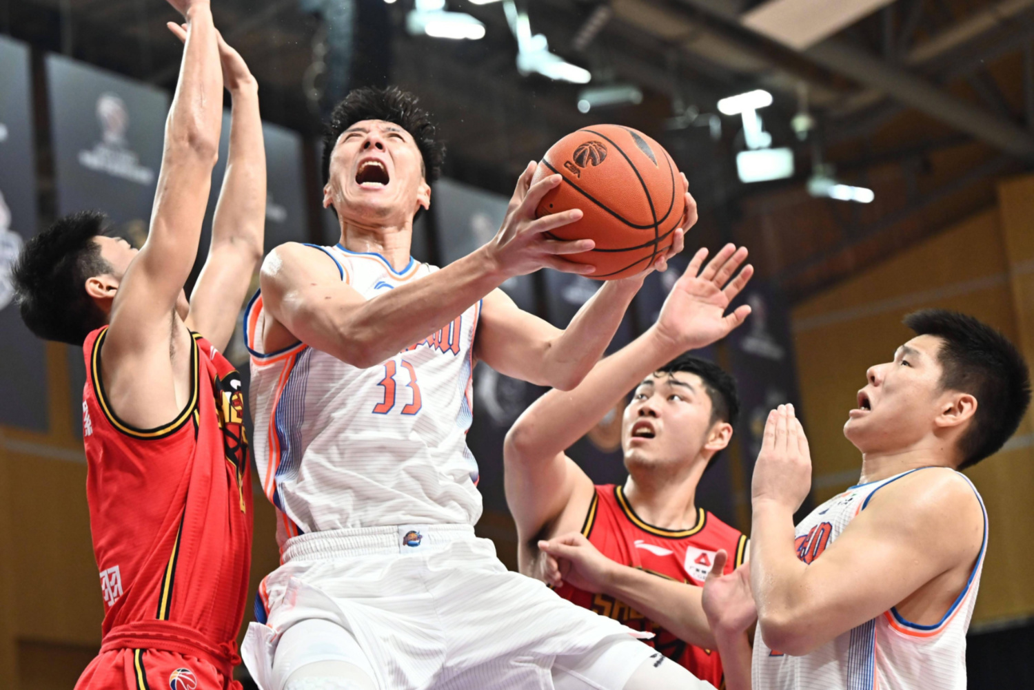 完美体育赛事官方-队伍在比赛中全力以赴，收获喜悦(队伍在比赛中全力以赴,收获喜悦英语)