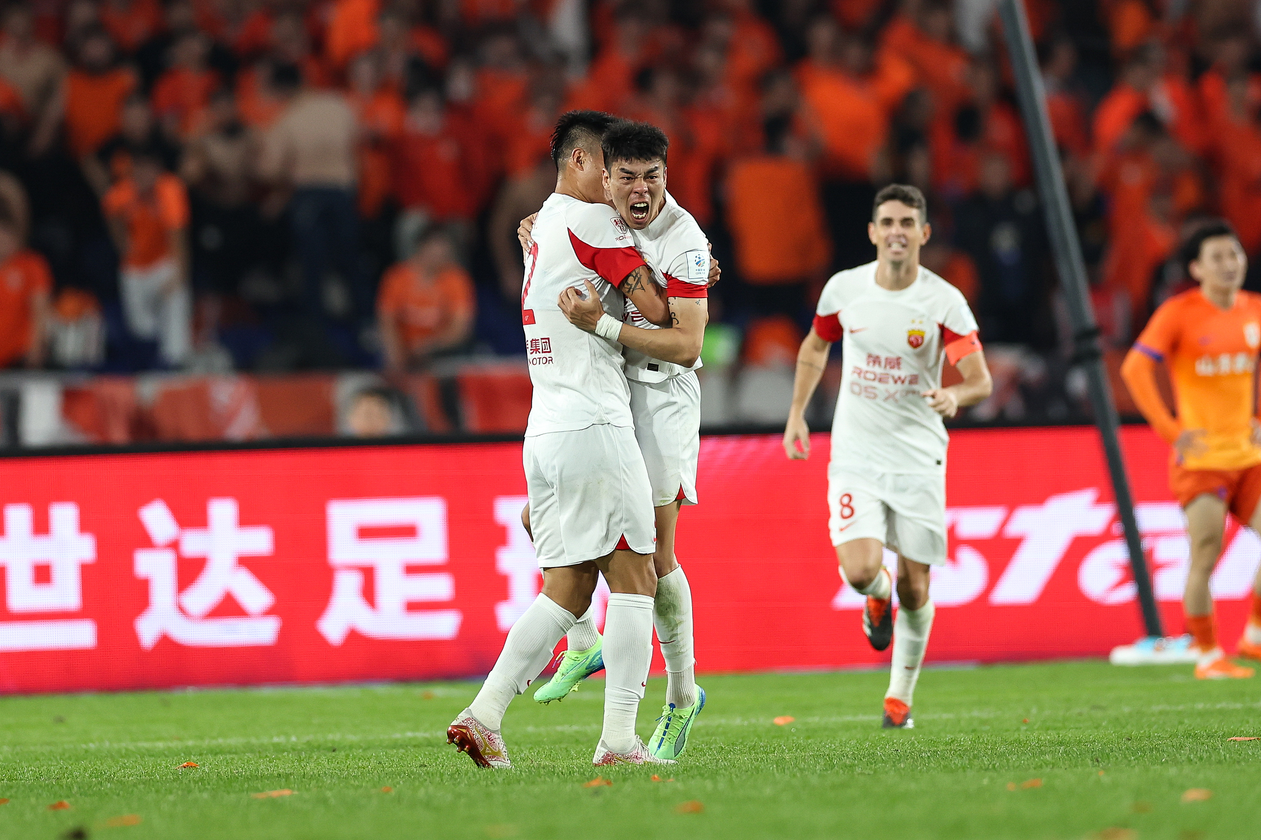 上海队再度获胜,实力逐渐展现出来的简单介绍 上海队再度获胜,实力逐渐展现出来的简单介绍